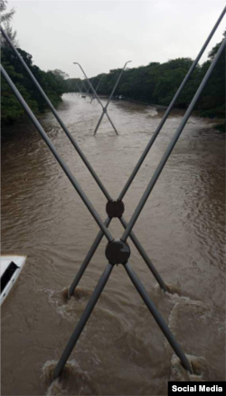 Las lluvias provocaron fuertes inundaciones y varios derrumbes en La Habana.