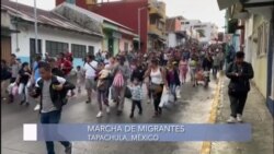 Migrantes continúan su marcha en Tapachula