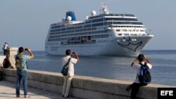  Buque Adonia llega a La Habana /mayo de 2016