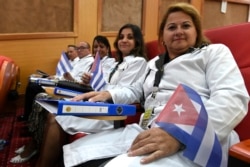 Médicos cubanos reciben instrucción en Nairobi, Kenia. Foto AFP/ Simon Maina.