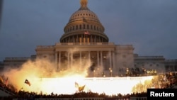 Miles de partidarios del presidente Donald Trump entraron en el Capitolio el 6 de enero de 202.