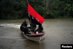 Miembros del ELN en la selva del noroeste de Colombia. (Archivo)