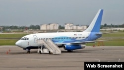 El Boeing 737-200 matrícula XA-UHY, uno de los aviones de Global Air auditados en 2008-2009 por el inspector de Cubana Ernesto Rodríguez Martín