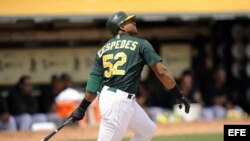 El jonronero cubano de los Atléticos de Oakland, Yoenis Céspedes. 